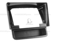 Plastov ramik na autoradio  Nissan Primastar -  Opel Vivaro - Renault Trafic   2010-2014