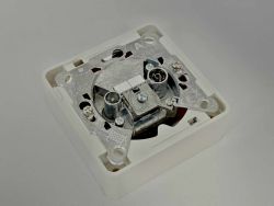 Priebe�n� z�suvka Triax FS12