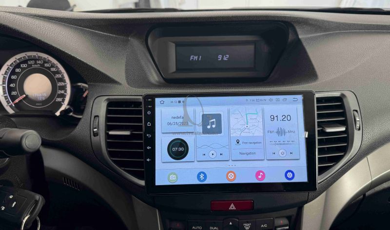 Radio Honda Accord 8  2008 - 2012  CarPlay 4 / 64 GB Qualcomm Snapdragon Adreno + CarPlay